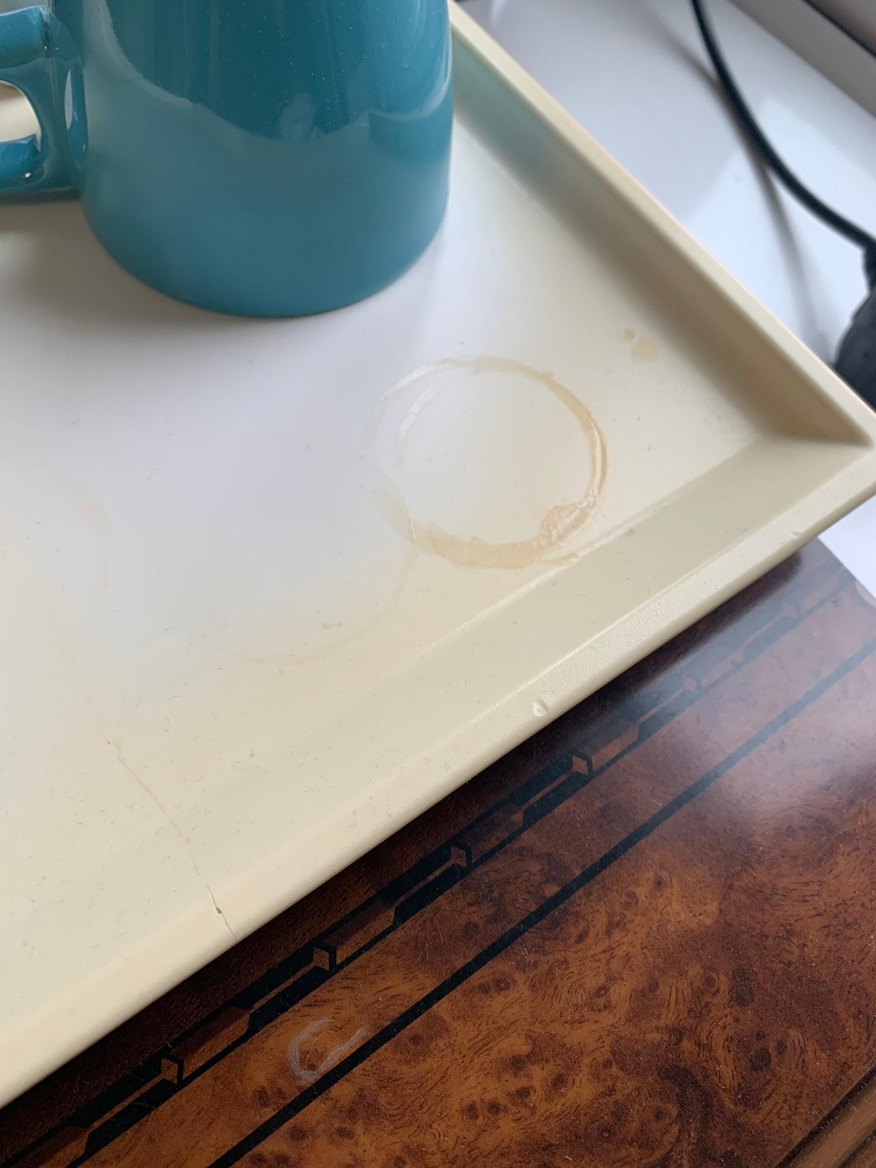 Sticky tea stain