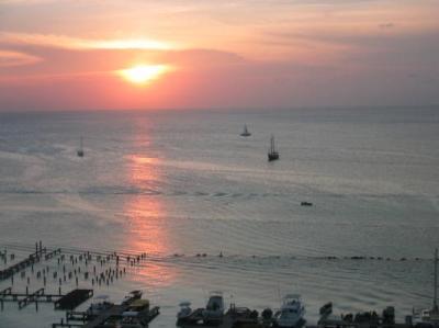 Last evening in Aruba...what a beautiful sunset!