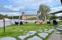 Pihamaalta aukeaa nÀkymÀt Olavinlinnaan