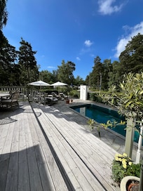 Poolen i trÀdgÄrden