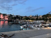 Cerca a la Marina