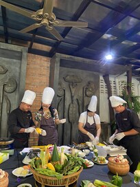 Cooking course costs 25usd per person