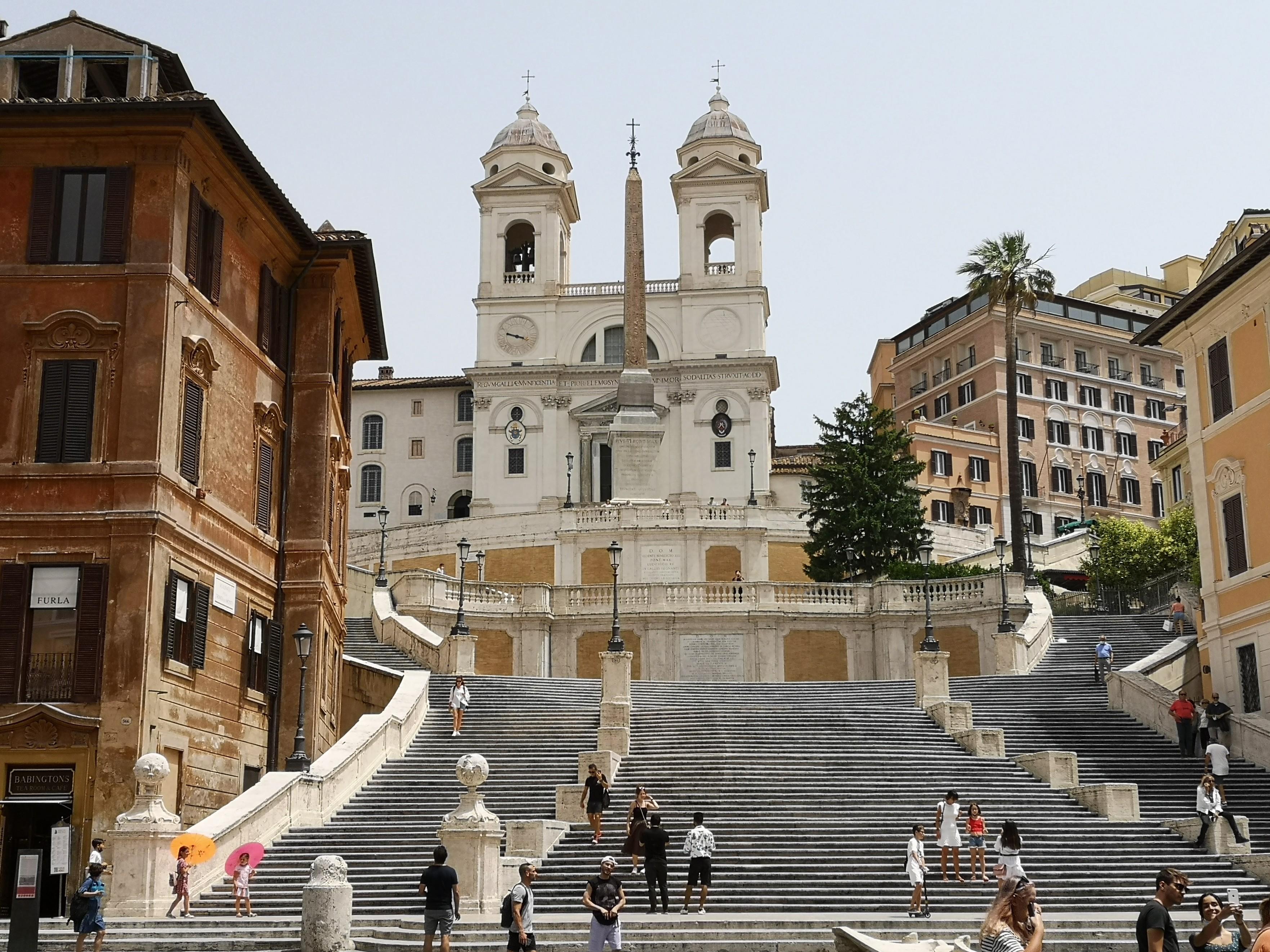 Piazza di Spagna e scalinata si Trinità dei Monti