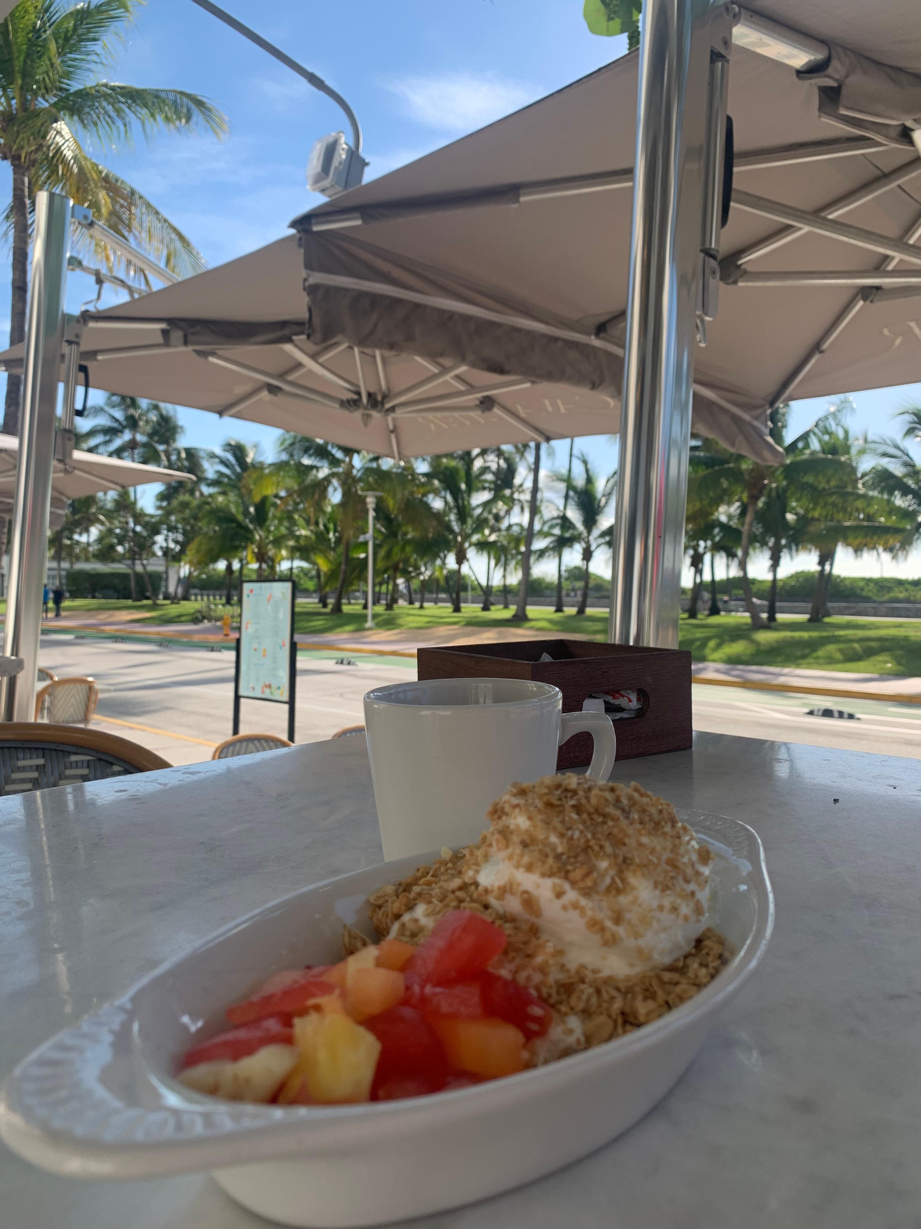 Café da manhã na Ocean Drive