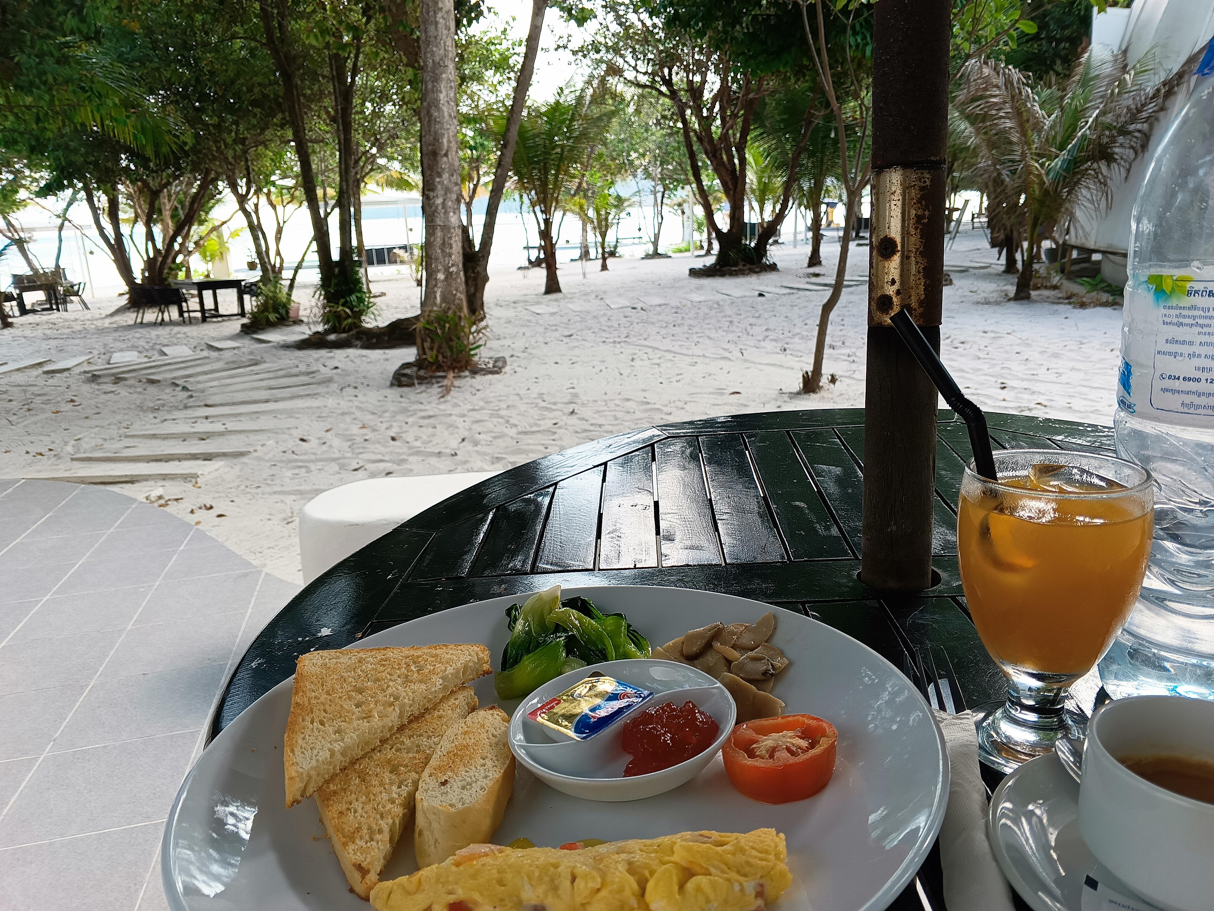 Breakfast at your own terrace 