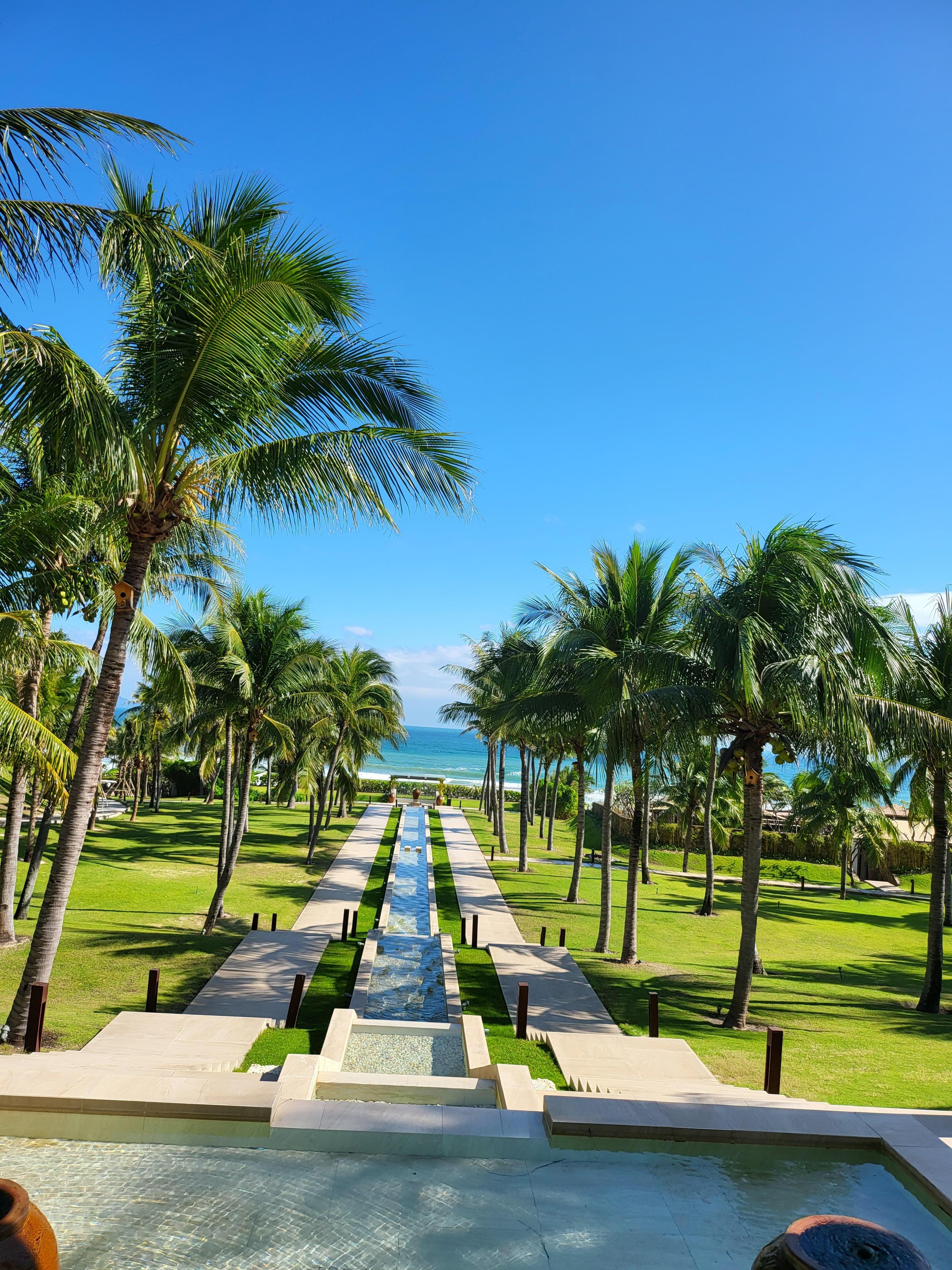 From the lobby looks out to the beach.