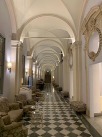 Frühstücksbuffet (Flur)