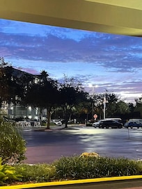 Vista do amanhecer no local