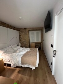 Single/Double room ground floor