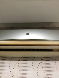 Nicotine on air-conditioner