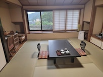 Room set up for dinner/breakfast