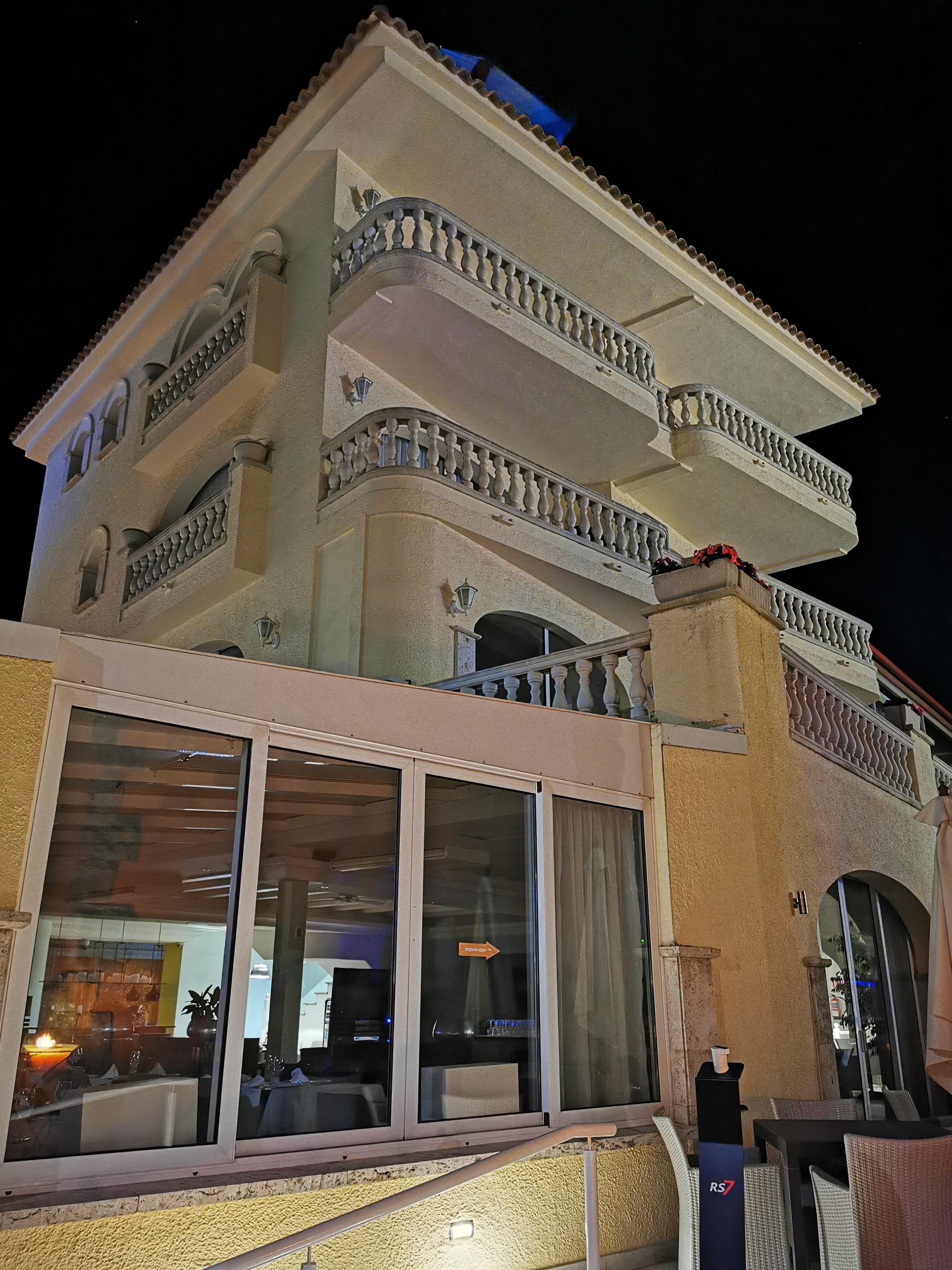 Hotel.
