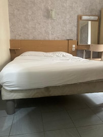 insbesondere stark verschmutzte Matratze