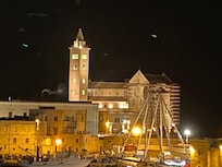 Vista notturna della Cattedrale dalla camera d’albergo
