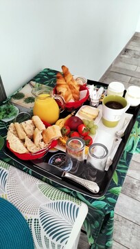 Petit déjeuner en chambre