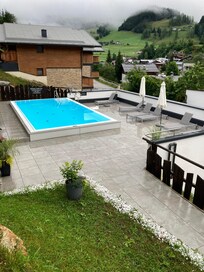 Lille pool max 5 i vandet af gangen.