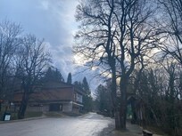 Promenade in the morning.