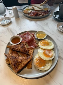 Breakfast in the AM