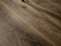 Floor not cleaned with rubbish and alot of sand?