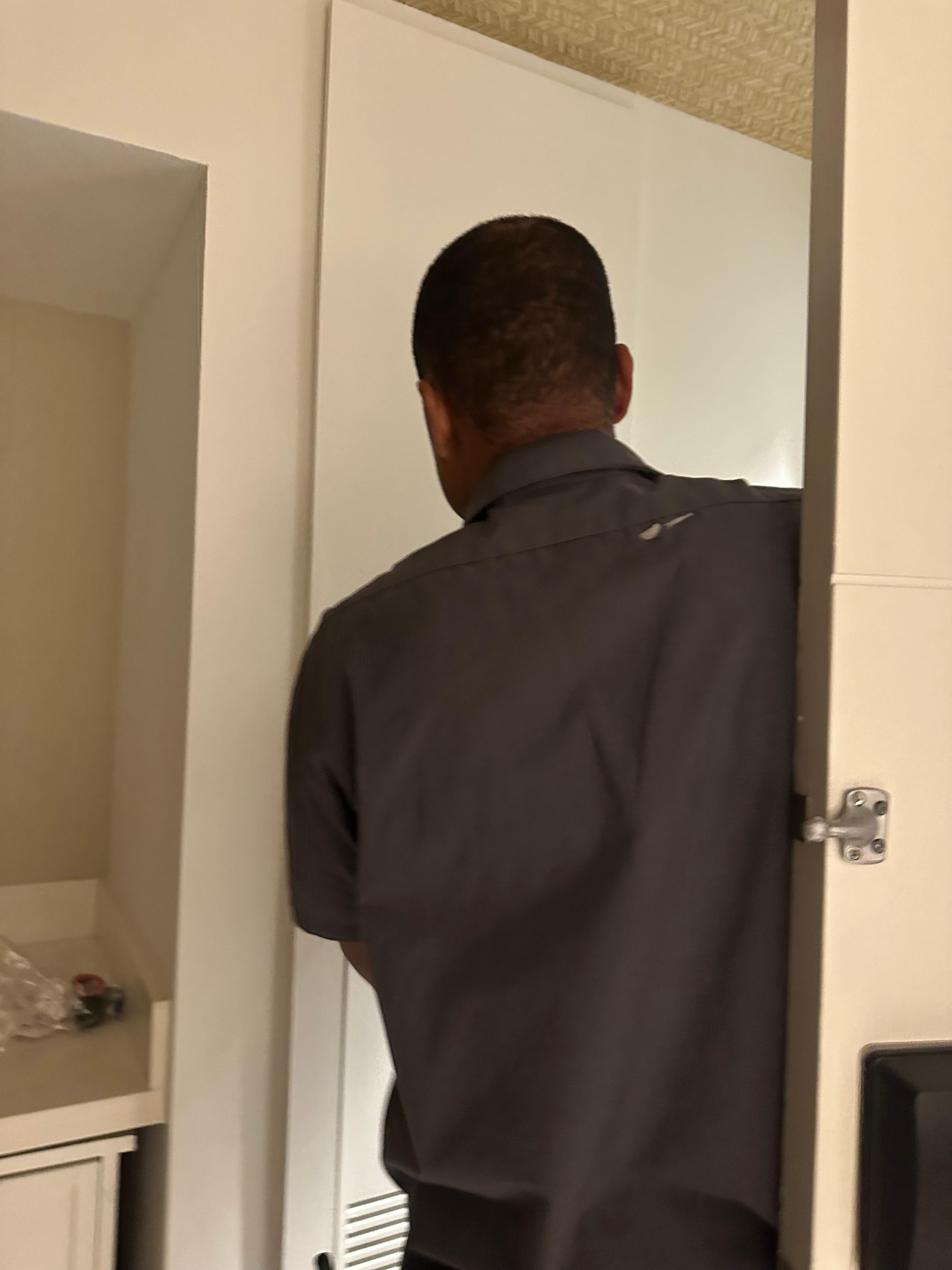 5am engineering fix my AC imagine being disturbed like this…on vacation day at 5 star resort