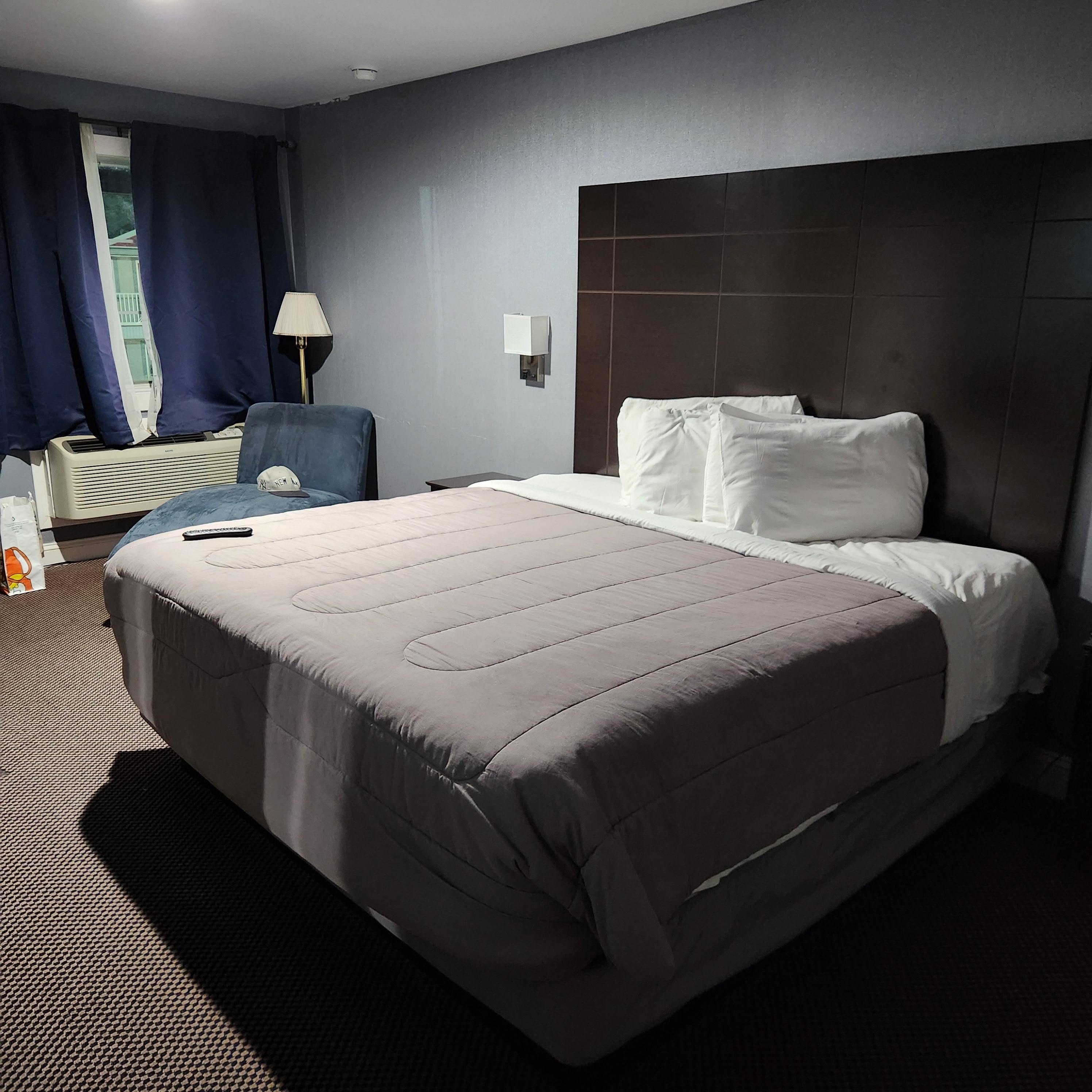 Single 1 King size bed choice room