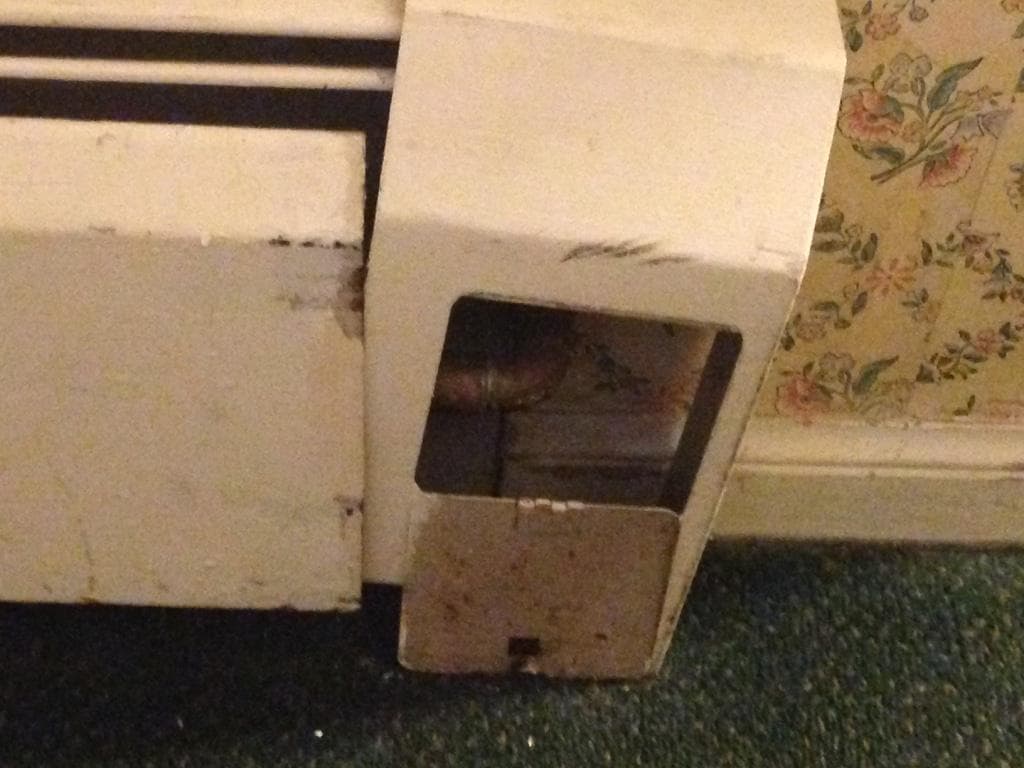 Baseboard heating (poor condition)