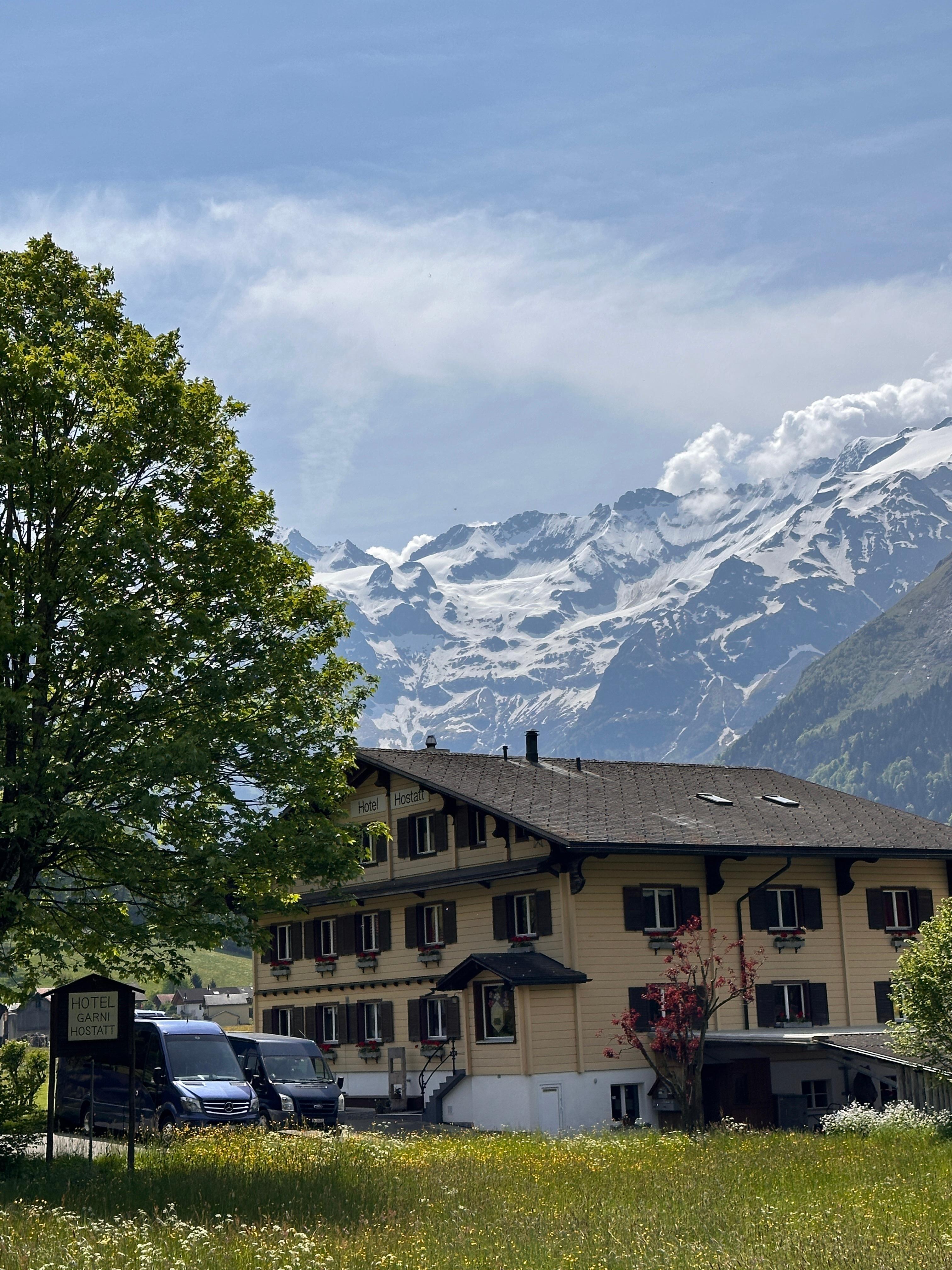 Picture of the building/ hotel Garni 