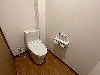 房內有馬桶