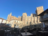 Monasterio y basilica de Guadalupe
