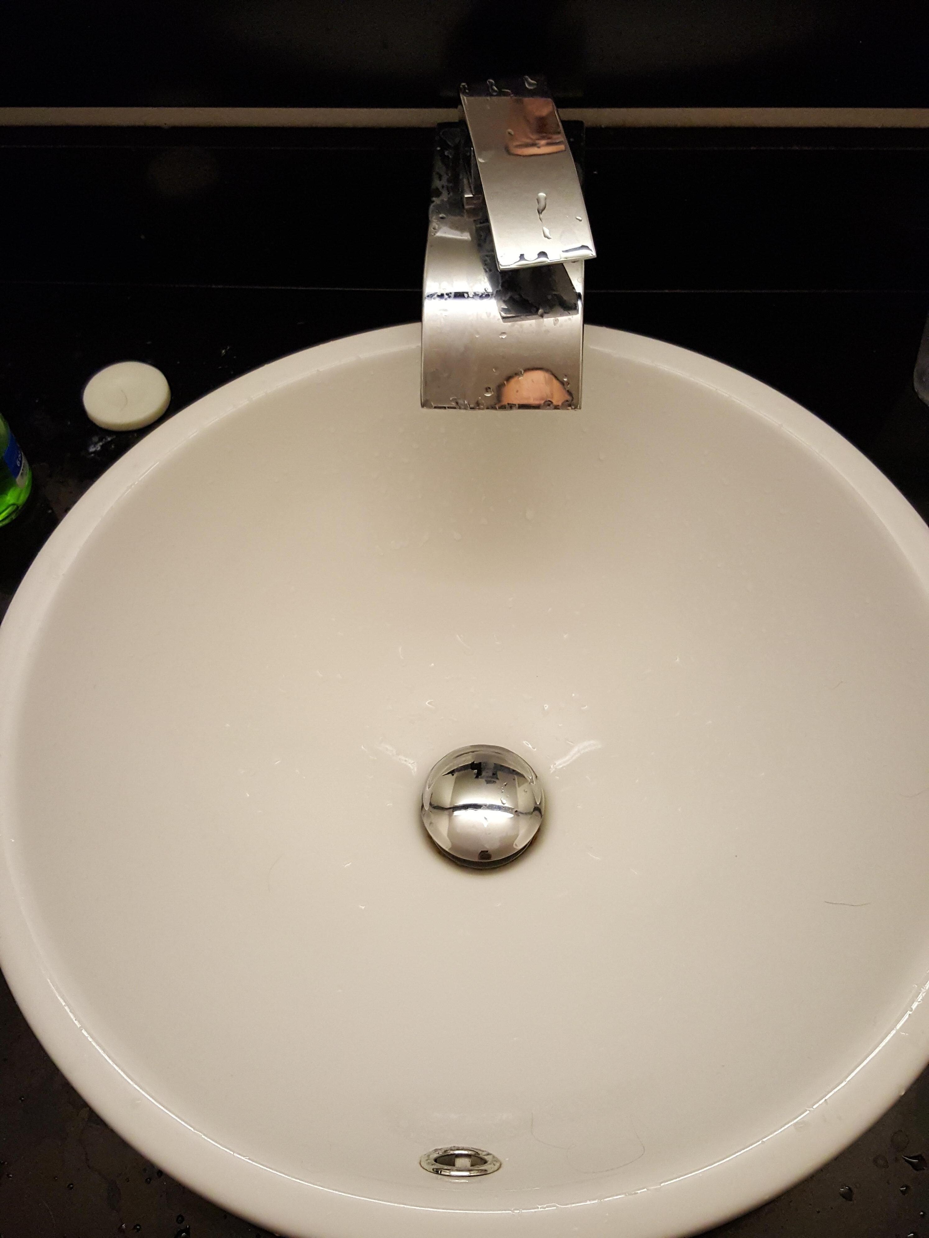 Bathroom sink