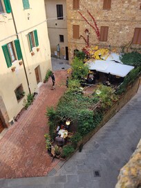 Great restaurant in front of hotel