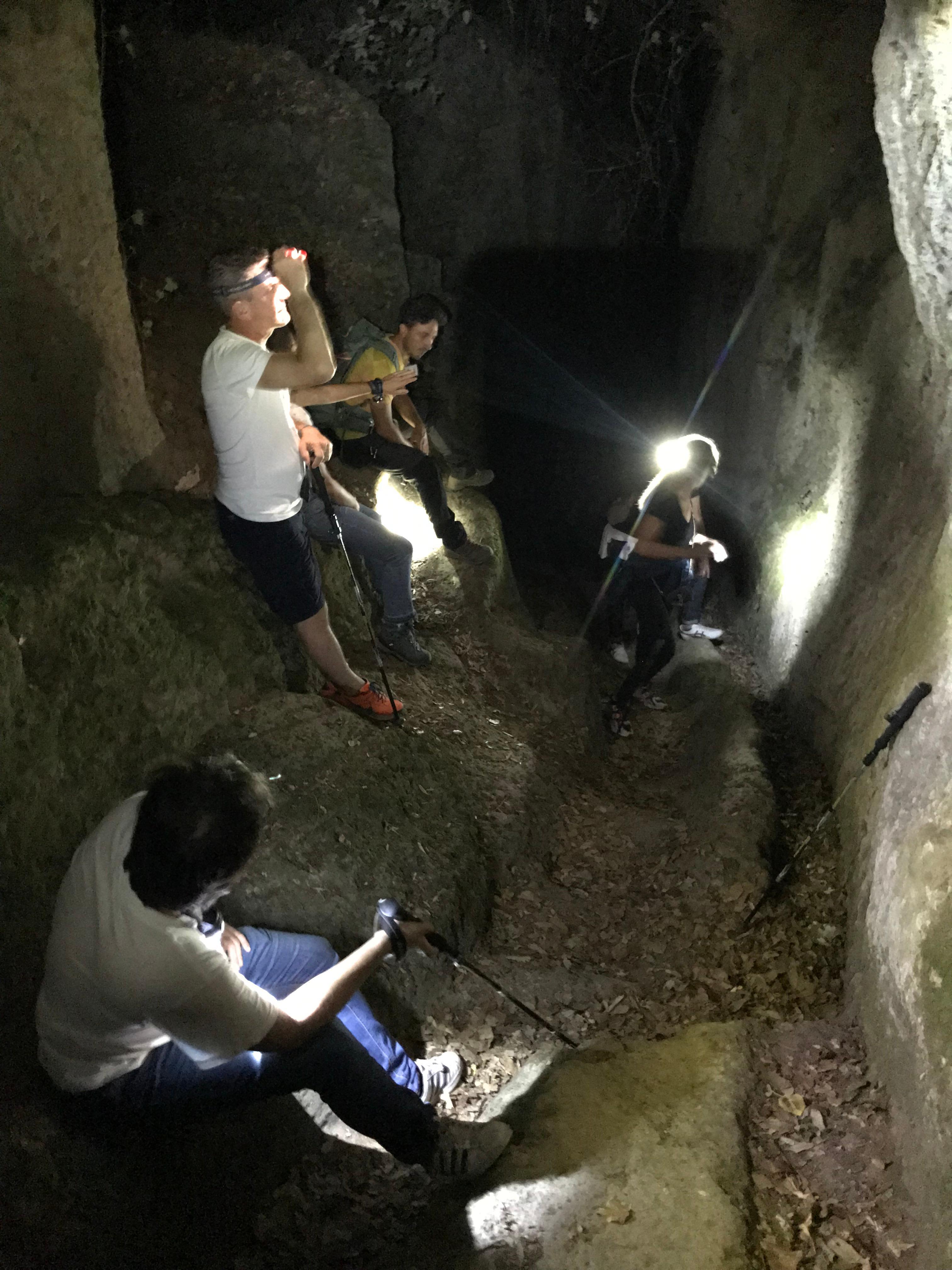 Dentro le CAVE