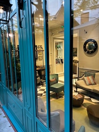 A peek at the sitting room from the harden