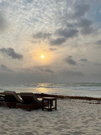 Sonnenaufgang am Strand