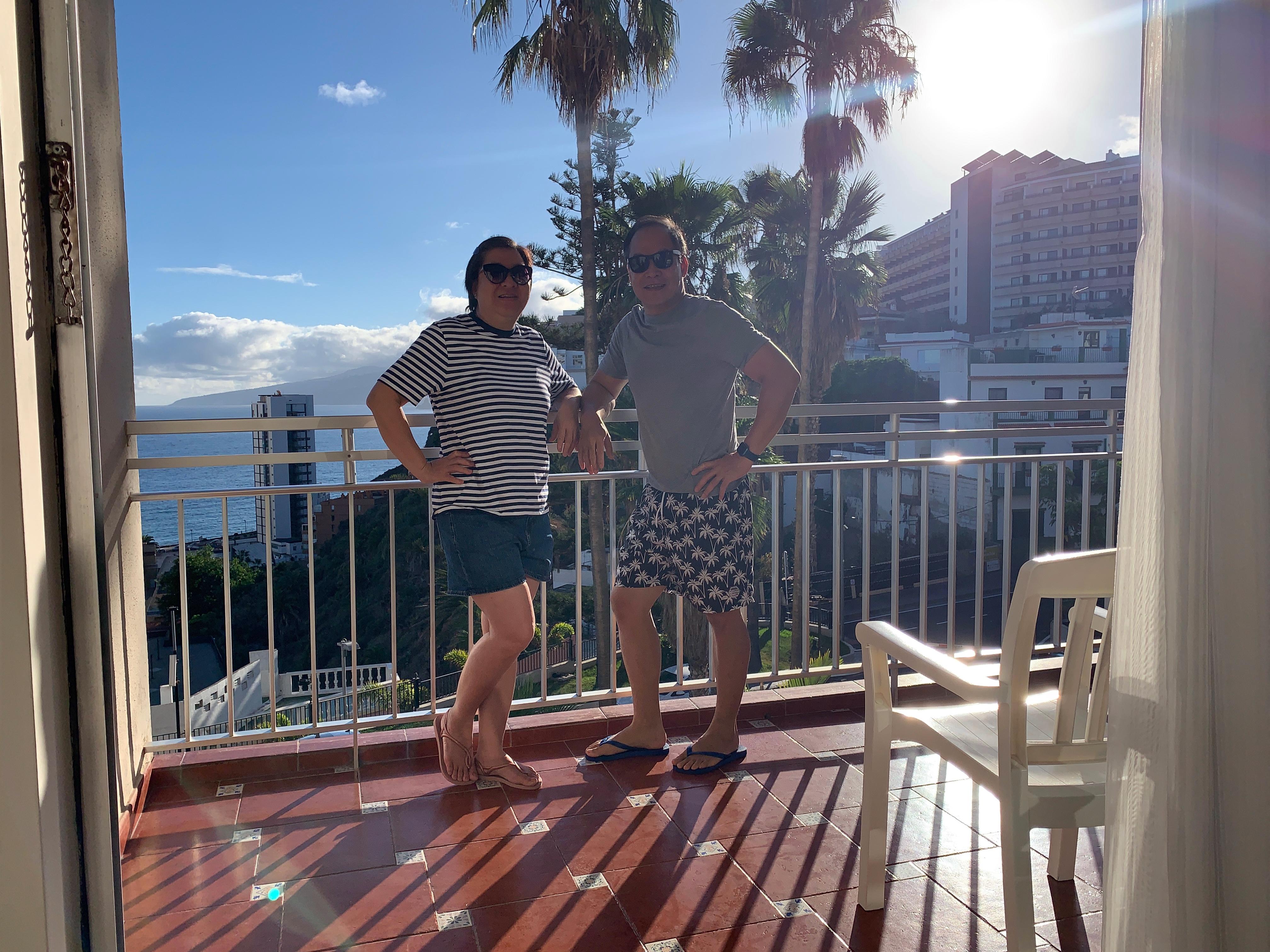 Room 221 balcony with sea view 