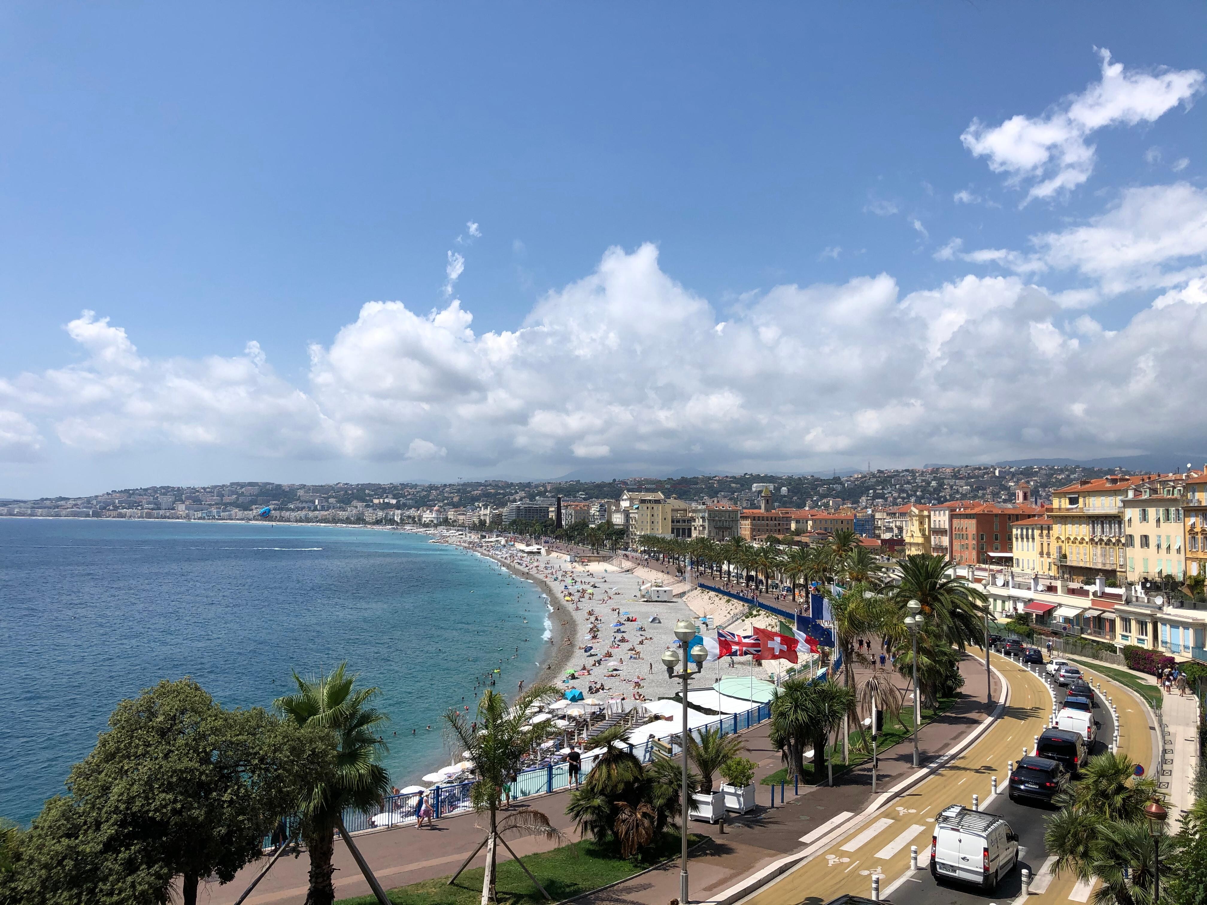 ホテルの窓からの眺め