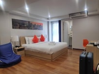 Premium Room facing the street