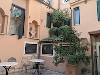 Courtyard where the breakfast is served