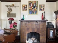 Decor very diverse-done with enthudiasm!