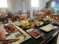 Café da manhã não incluso 30 reais por pessoa