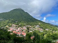 Mount scenery in the clouds