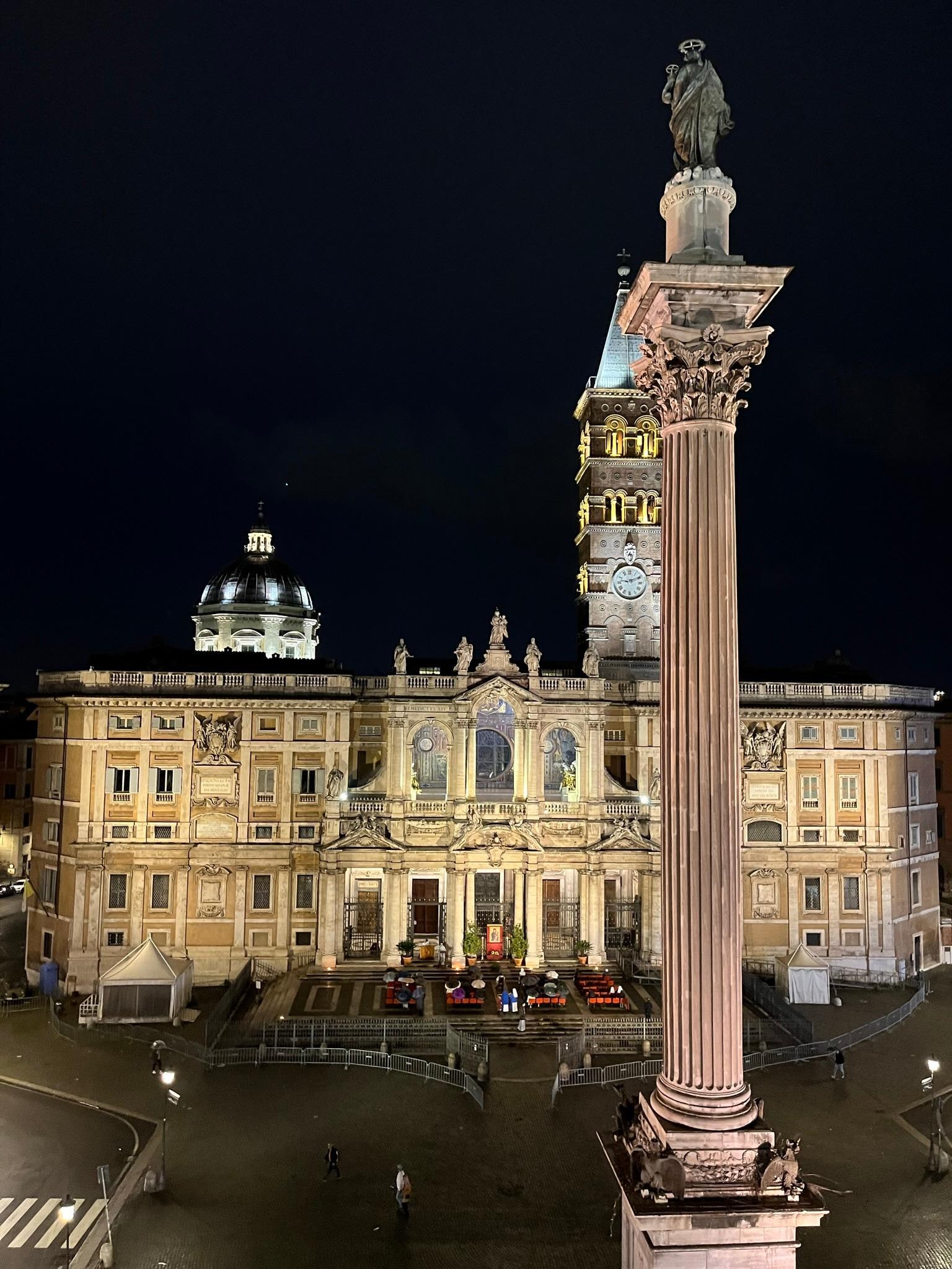 Utsikt fra hotellrommet mot Basilica di Santa Maria Maggiore