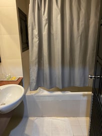 Bathroom needs to be renovated. Hot water was not evident on the 1st day.