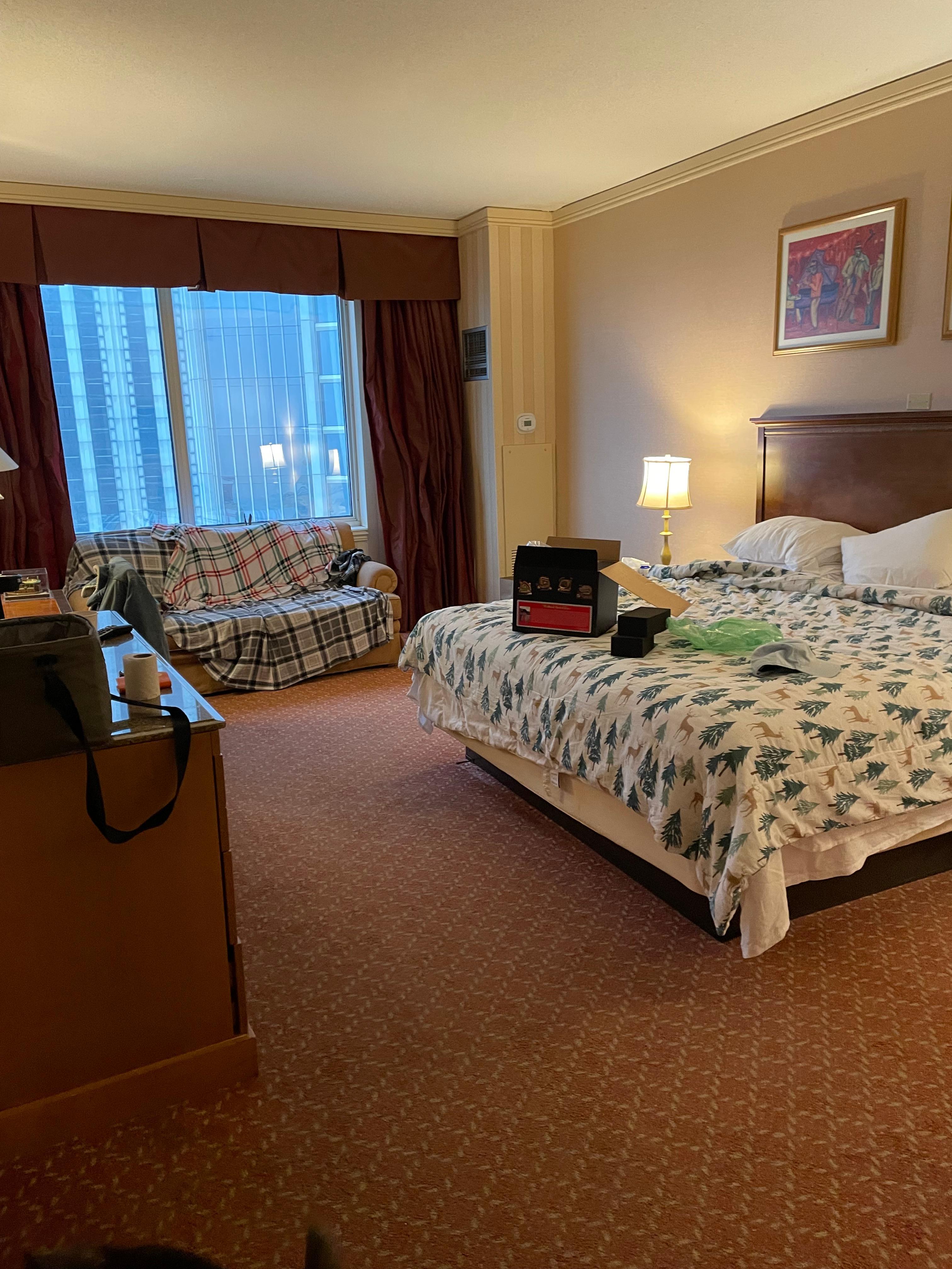We brought our own comforter because the room did not provide one.