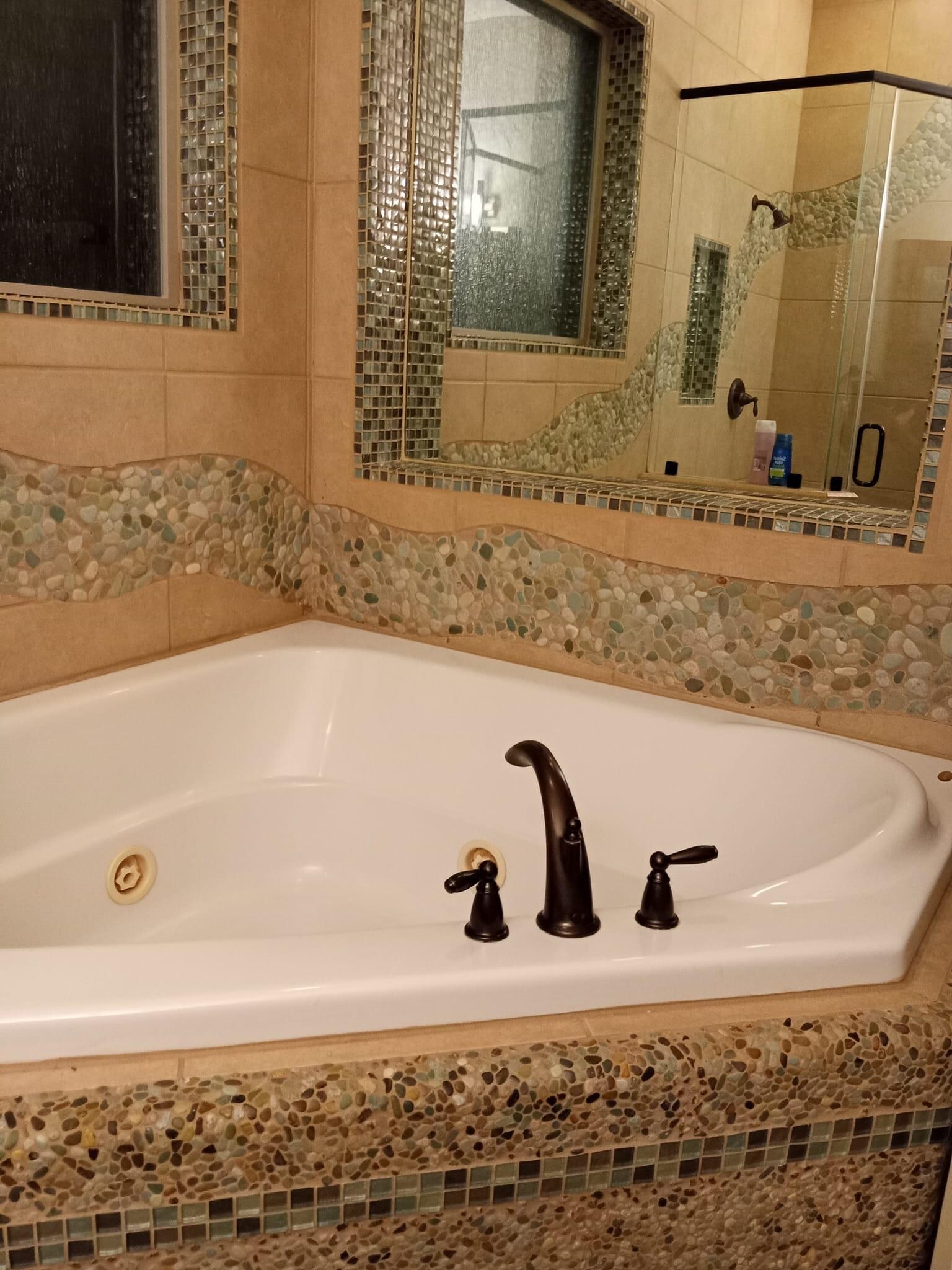 nice jacuzzi tub in master