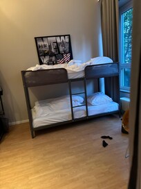 En ud af to køjesenge.