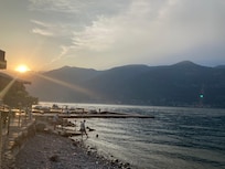 Area para nadar en el Lago Como
