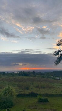 Soloppgang fra låven