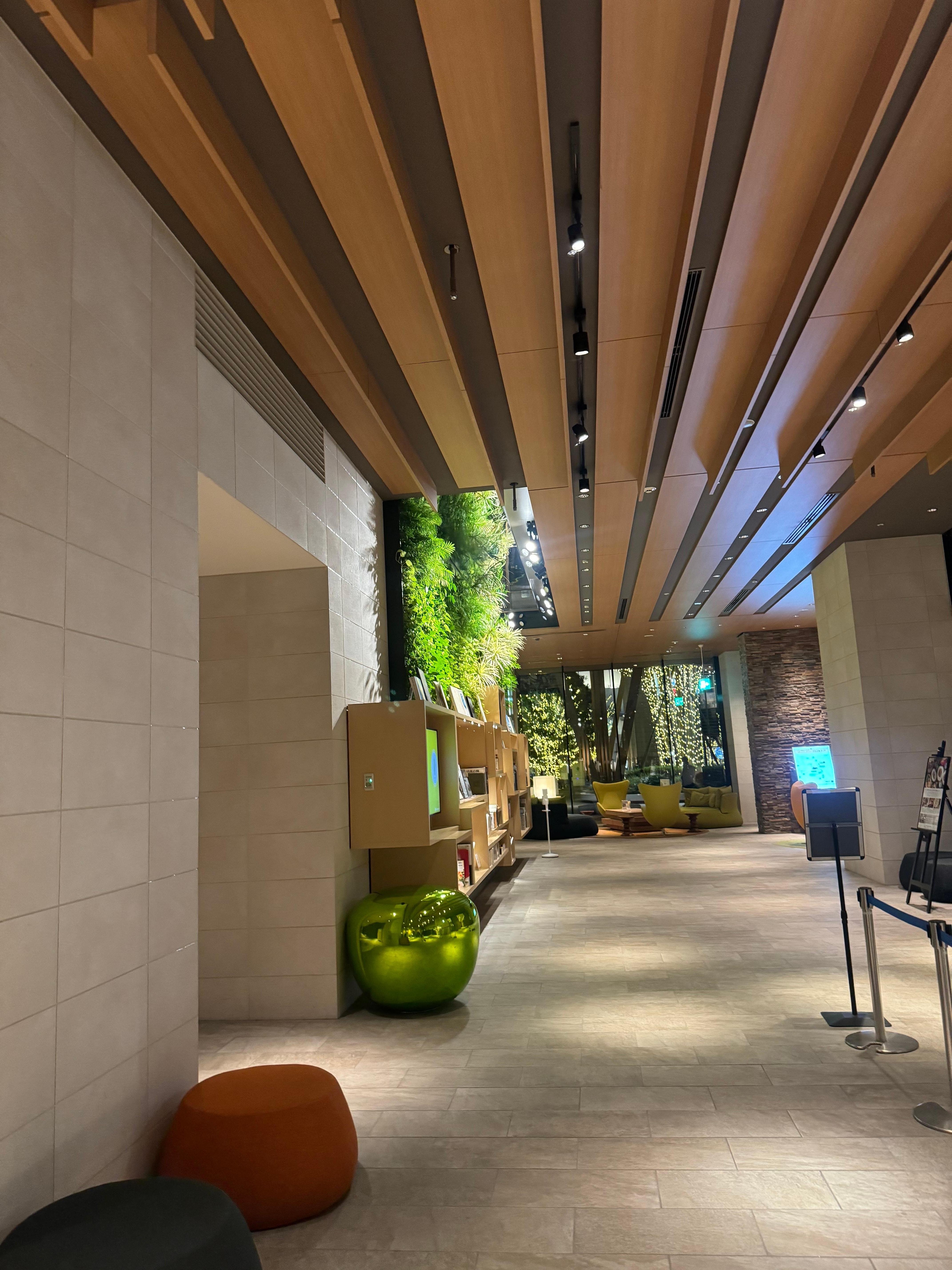 酒店大堂光潔明亮