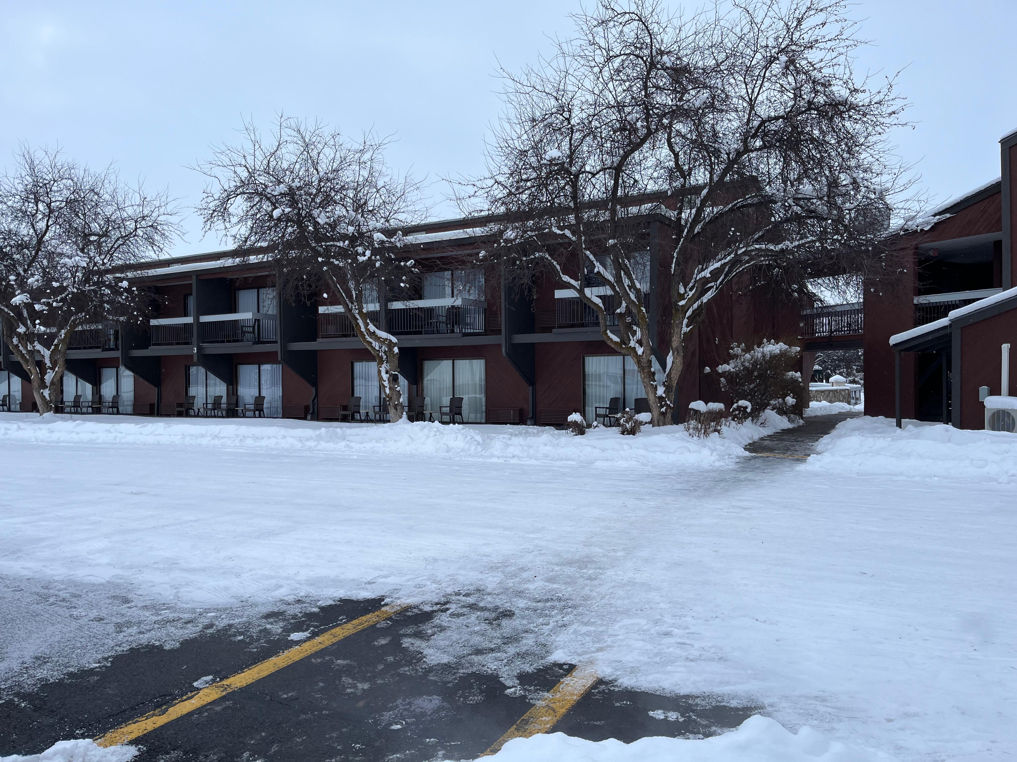 They have 5 buildings with rooms. Looking out from in front of where we stayed, bldg 5.